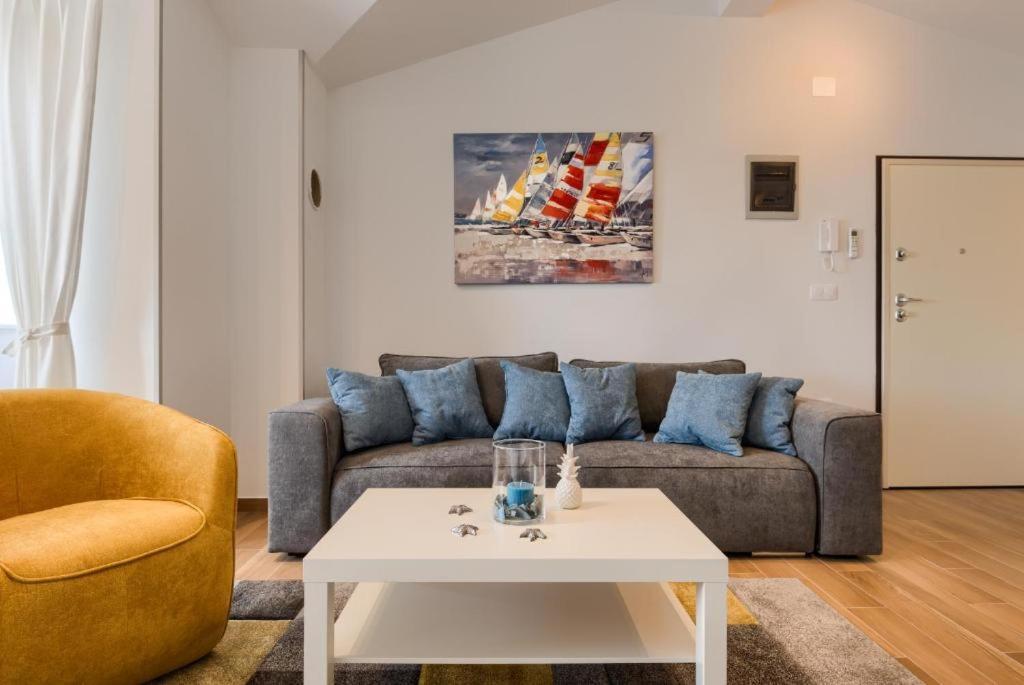 Apartments Dream In Arena 1 Pula Center Free Parking エクステリア 写真