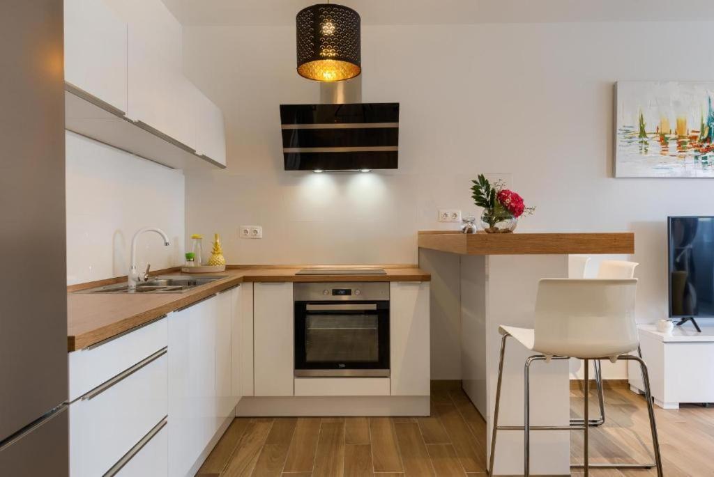 Apartments Dream In Arena 1 Pula Center Free Parking エクステリア 写真