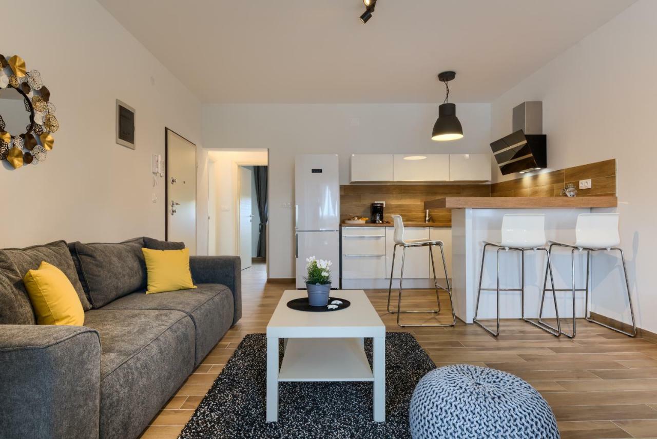 Apartments Dream In Arena 1 Pula Center Free Parking エクステリア 写真