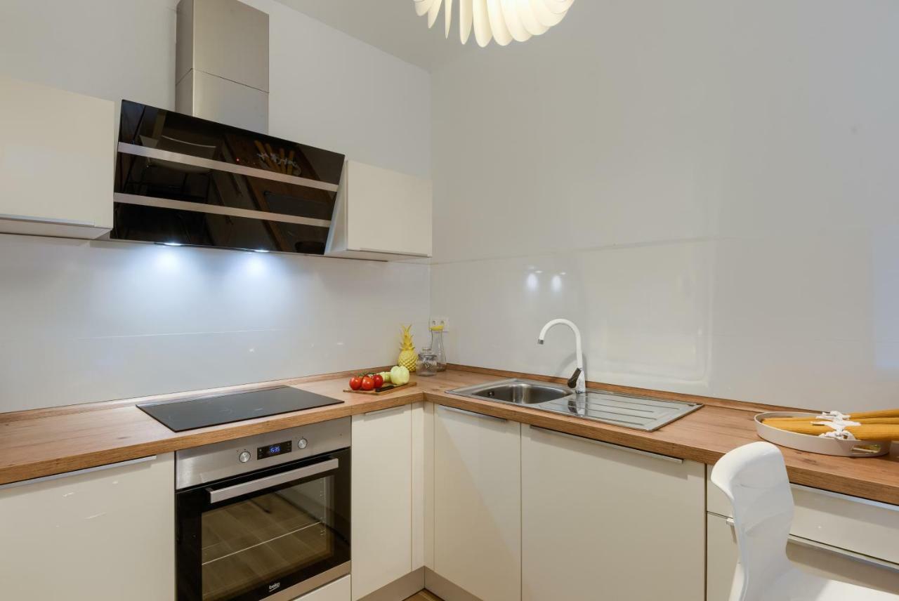 Apartments Dream In Arena 1 Pula Center Free Parking エクステリア 写真