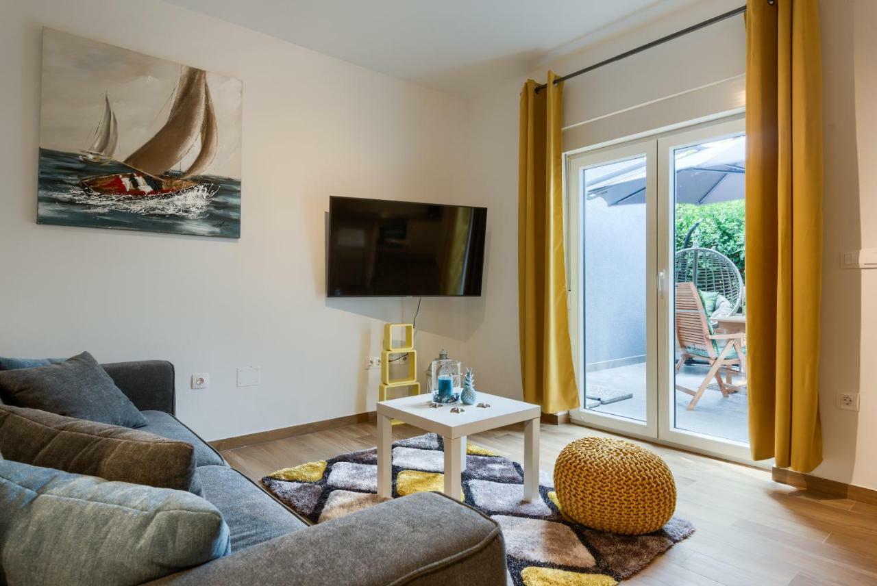 Apartments Dream In Arena 1 Pula Center Free Parking エクステリア 写真