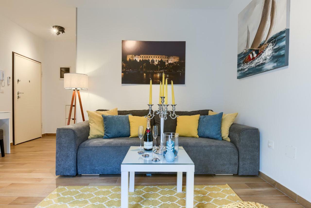 Apartments Dream In Arena 1 Pula Center Free Parking エクステリア 写真